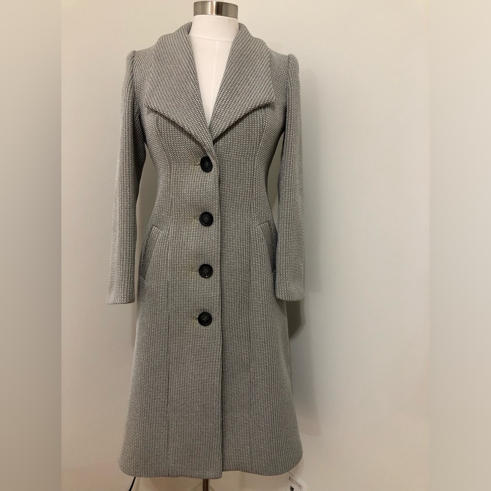 Brand new Women’s winter coat .
Size :M to 4XL
other colors available.